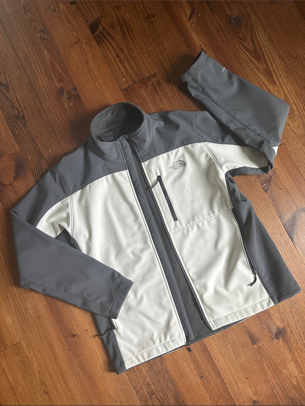 The North Face Two-Tone Waterproof Jacket - Gray & Cream - Large
